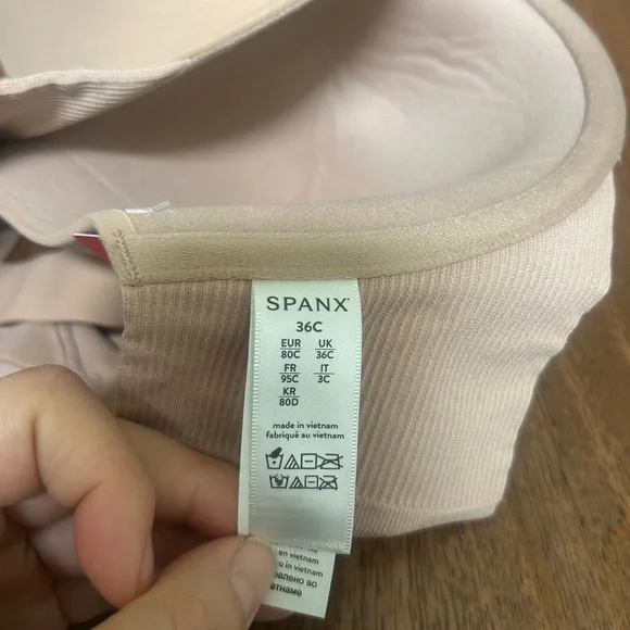 Spanx SPANXsmooth Bra‑llelujah
Lightly Lined Racerback Bra NWT - Picture 3 of 3